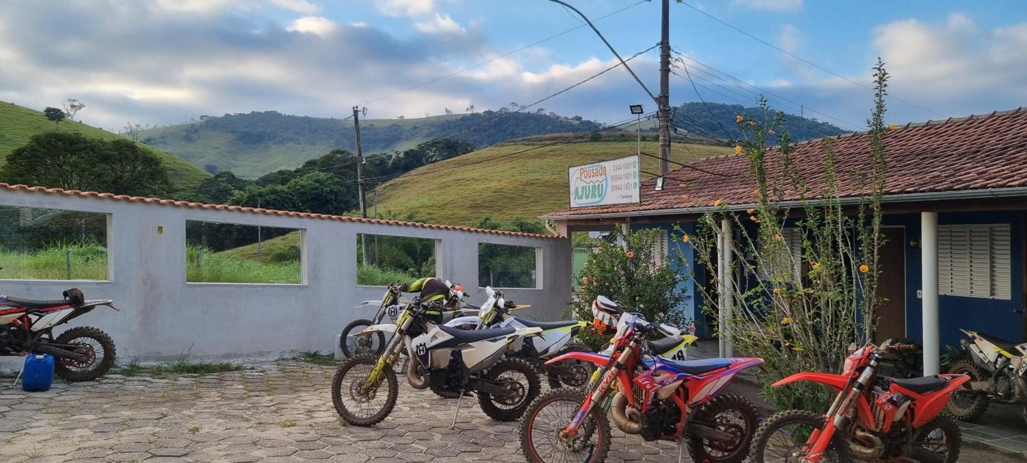 Pousada Ajuru - Aiuruoca-Mg Экстерьер фото
